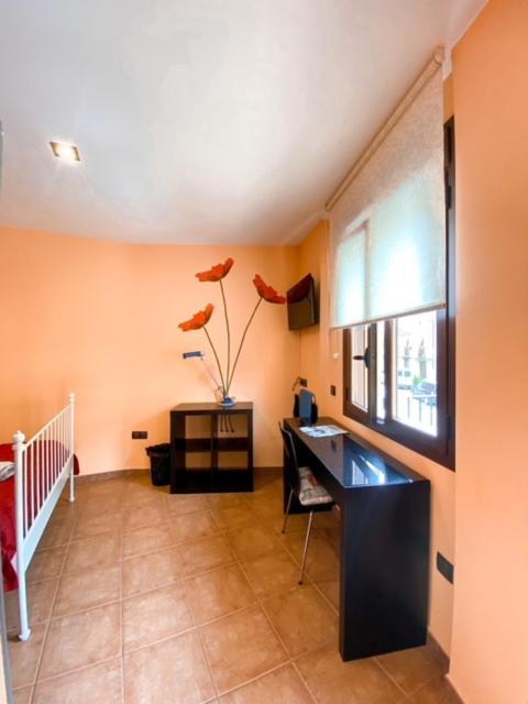 Apartamentos Turisticos Graus Bagian luar foto